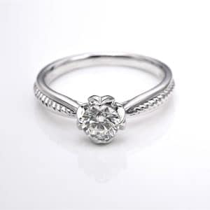 Perhiasan-emas-berlian-white-gold-18K-diamond-DHTXHJZ005-2.jpg