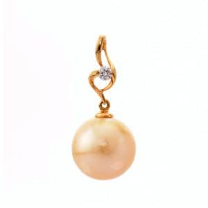 Tiaria Liontin Emas Mutiara Berlian 18K Precious Pearl P81339 Pendant
